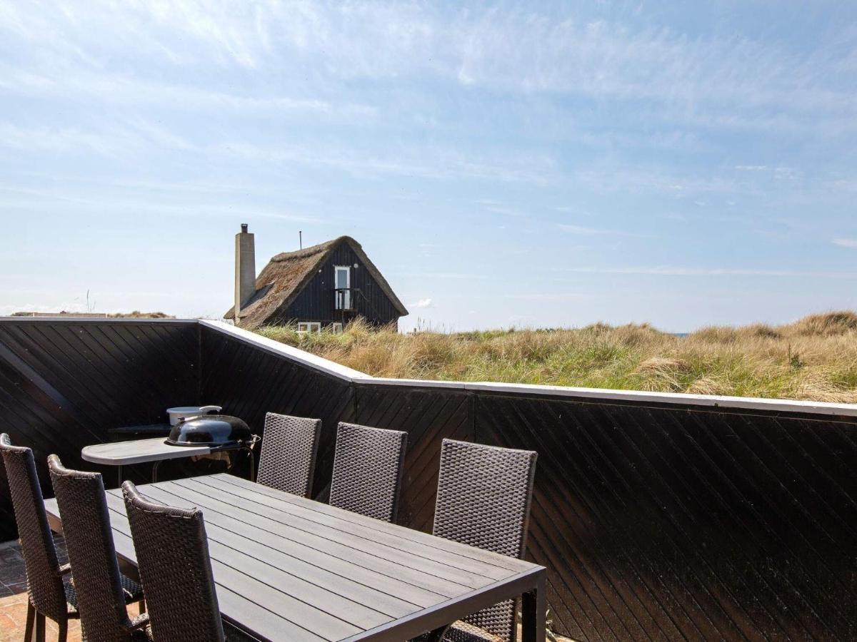 6 Person Holiday Home In Blokhus Eksteriør bilde