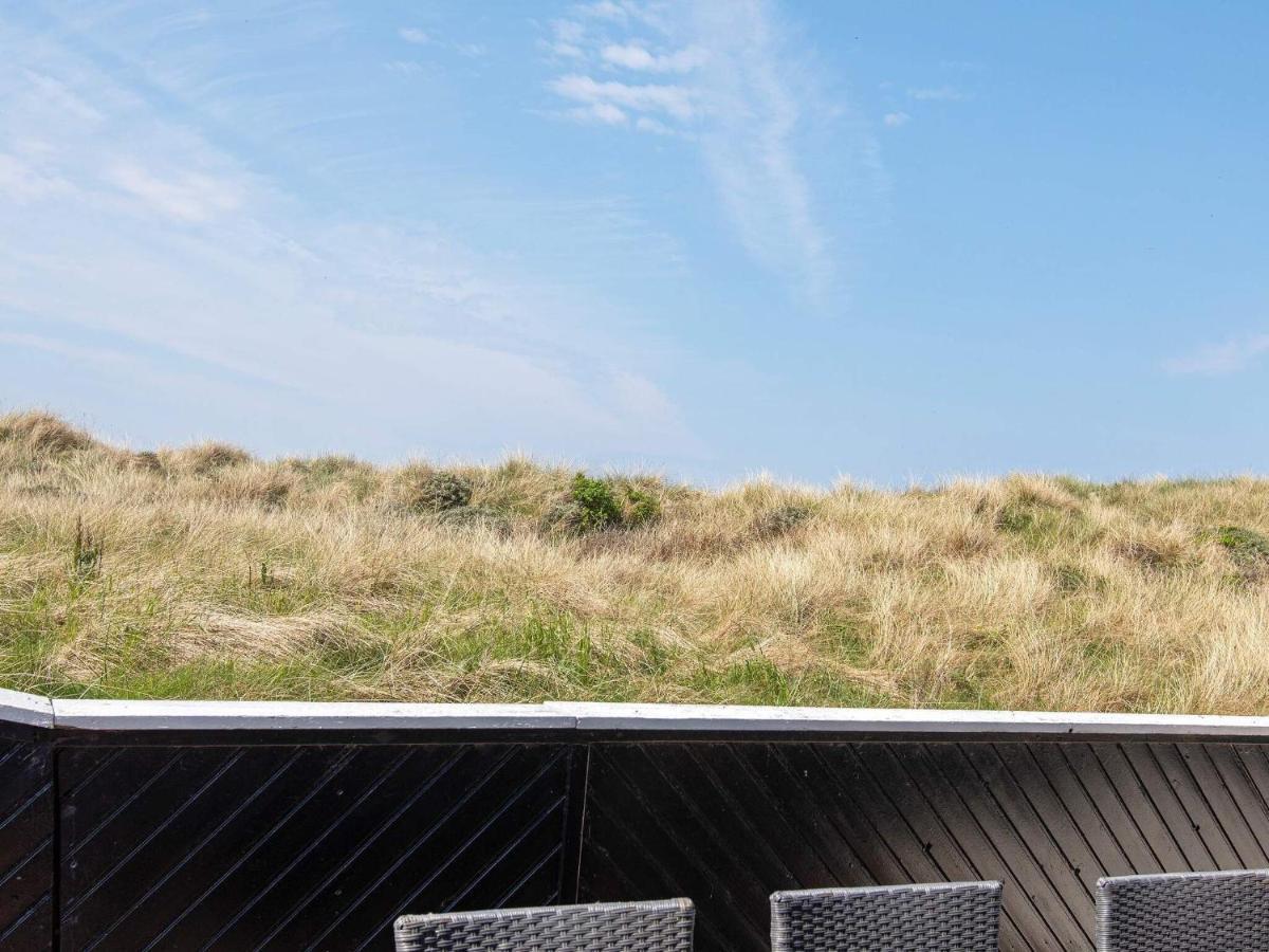 6 Person Holiday Home In Blokhus Eksteriør bilde